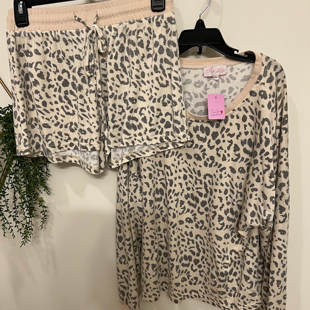 Two piece Lounge set